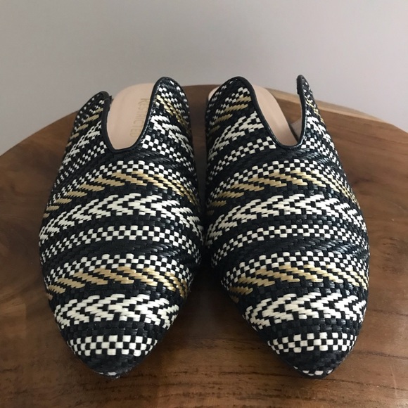 🌟LAST ONE🌟Restricted Black Mules|Textured Woven - Picture 6 of 9